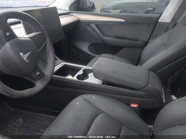 Tesla Model Y 2023 7SAYGDEE9PA157192 Image 5