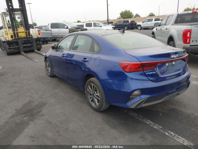 3KPF24AD6PE555310 KIA Forte Lxs