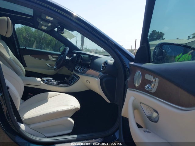 Mercedes-Benz E 300 2017 WDDZF4JB6HA049650 Image 5
