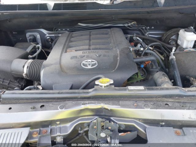 5TFUY5F12EX330776 Toyota Tundra Sr5 5.7l V8
