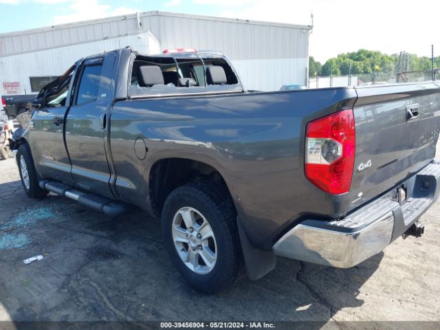 5TFUY5F12EX330776 Toyota Tundra Sr5 5.7l V8