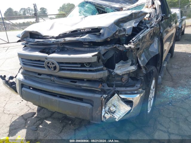 5TFUY5F12EX330776 Toyota Tundra Sr5 5.7l V8
