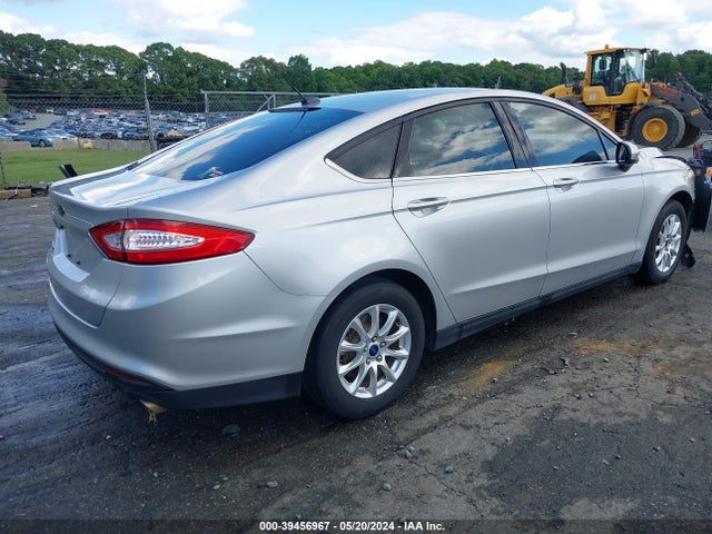 Ford FUSION S 2016 3FA6P0G78GR338576 Image 4