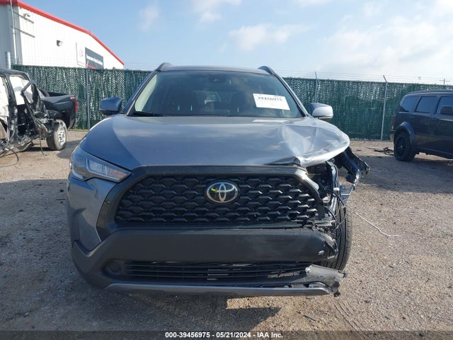 Toyota Corolla Cross Le 2022 7MUCAAAG1NV034499 Image 12