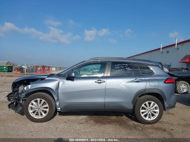 Toyota Corolla Cross Le 2022 7MUCAAAG1NV034499 Image 14