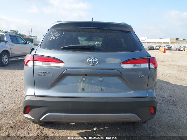 Toyota Corolla Cross Le 2022 7MUCAAAG1NV034499 Image 16