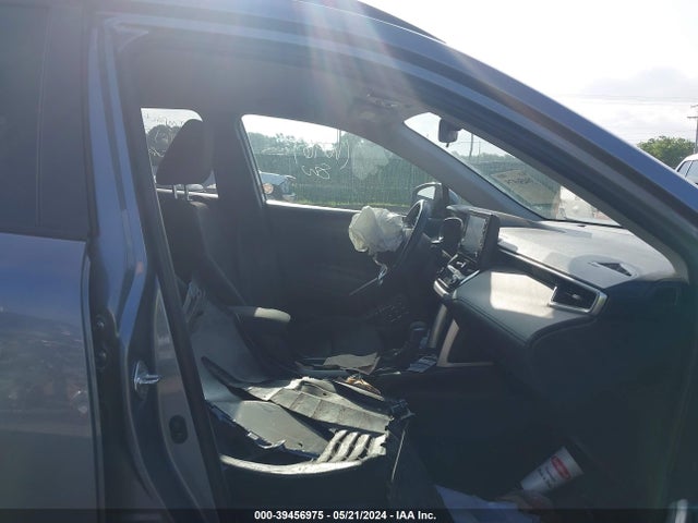 Toyota Corolla Cross Le 2022 7MUCAAAG1NV034499 Image 5