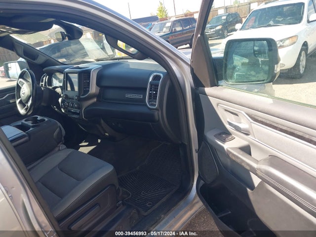 1C6SRFMTXMN738782 RAM 1500 Big Horn  4x4 6'4 Box