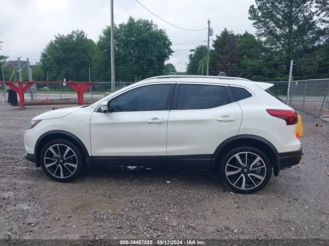JN1BJ1CP2KW525715 Nissan Rogue Sport Sl