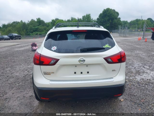 JN1BJ1CP2KW525715 Nissan Rogue Sport Sl