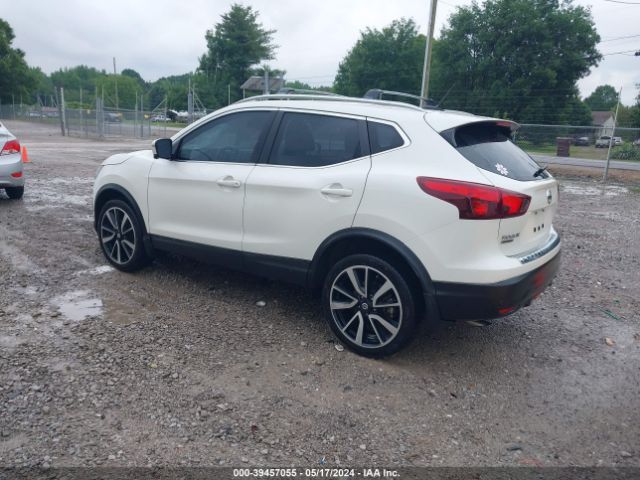 JN1BJ1CP2KW525715 Nissan Rogue Sport Sl