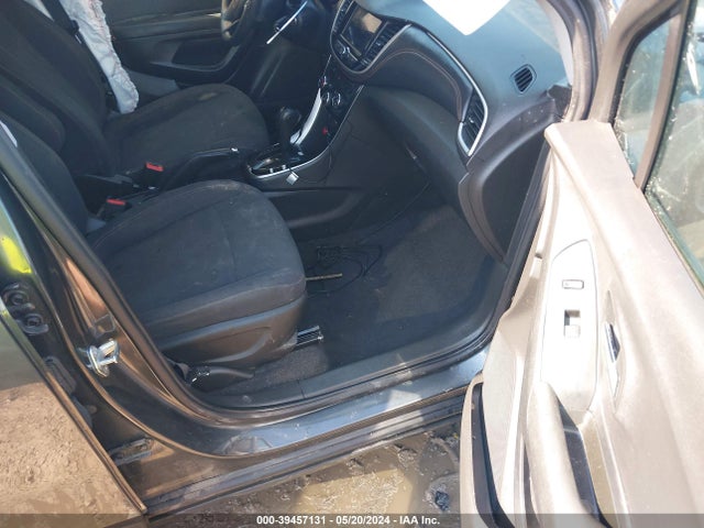 Chevrolet TRAX LS 2019 3GNCJKSB8KL395157 Image 5