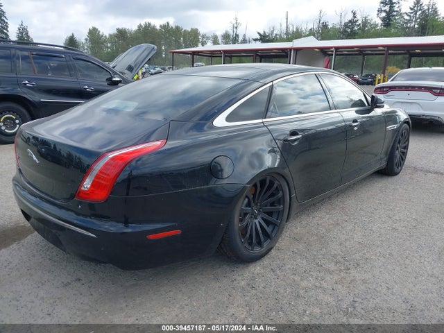 2011 JAGUAR XJ SAJWA2GE7BMV16731 Photo 3