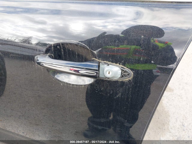 2011 JAGUAR XJ SAJWA2GE7BMV16731 Photo 5