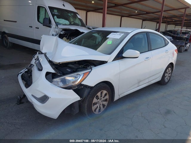 Hyundai ACCENT SE 2017 KMHCT4AE7HU274267 Image 2