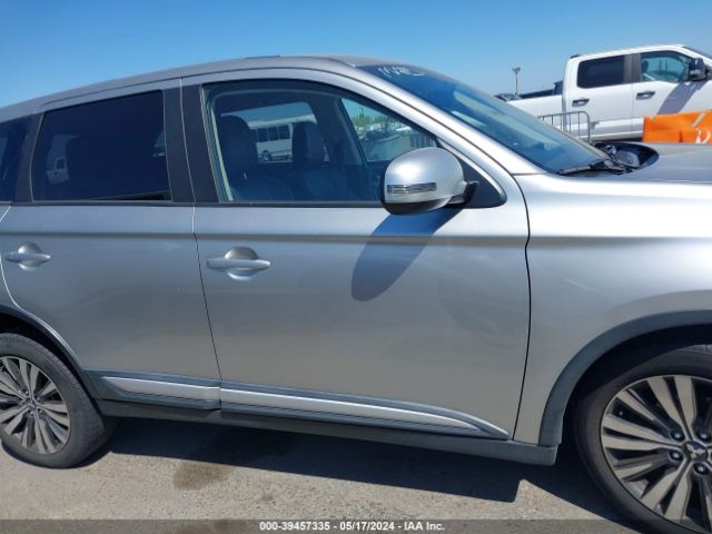 JA4AD3A33KZ046501 Mitsubishi Outlander Se