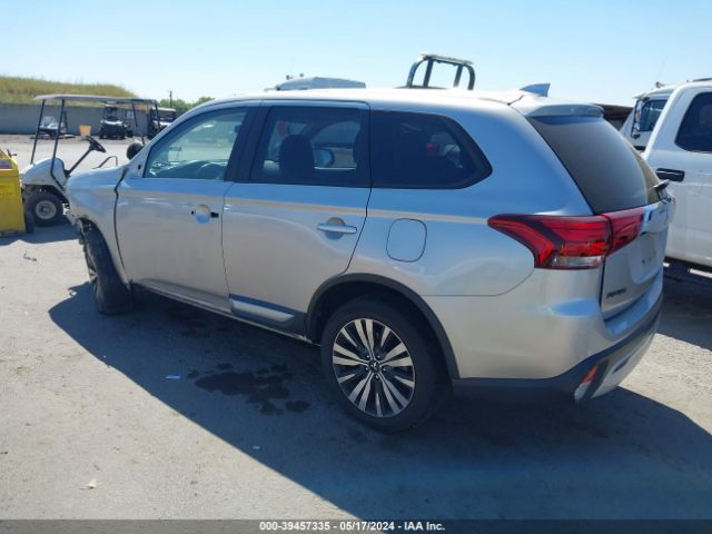 JA4AD3A33KZ046501 Mitsubishi Outlander Se