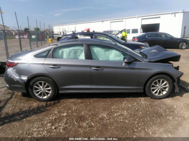 5NPE24AF2KH789767 Hyundai SONATA SE