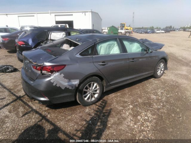 5NPE24AF2KH789767 Hyundai SONATA SE