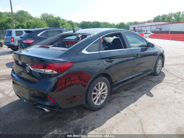 Hyundai SONATA SE 2018 5NPE24AF5JH710252 Image 4