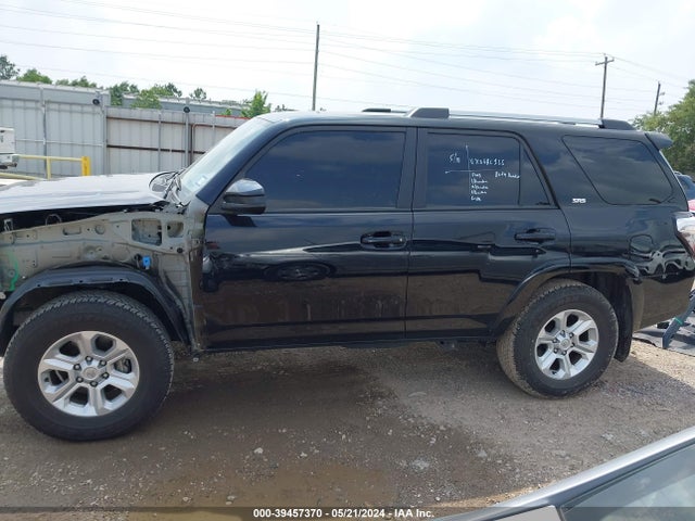 Toyota 4RUNNER SR5 2023 JTEEU5JR5P5289227 Image 15