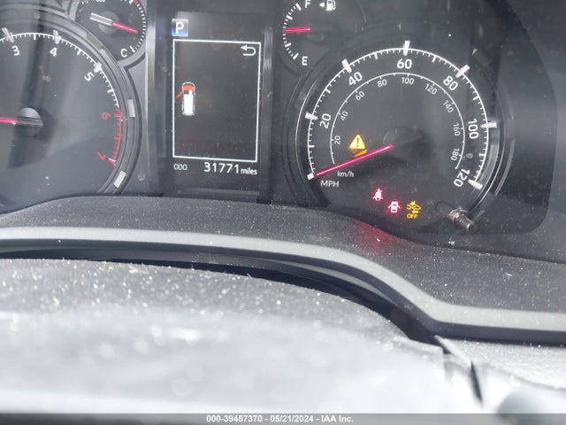 Toyota 4RUNNER SR5 2023 JTEEU5JR5P5289227 Image 16