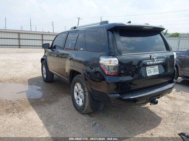 Toyota 4RUNNER SR5 2023 JTEEU5JR5P5289227 Image 3