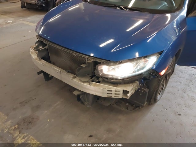 Honda Civic Lx-p 2018 2HGFC4B07JH300333 Image 22