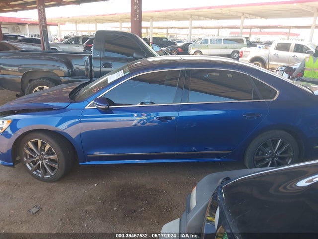 1VWBT7A38HC075263 Volkswagen Passat 1.8t Se