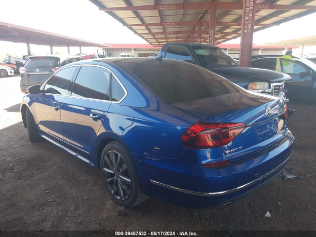1VWBT7A38HC075263 Volkswagen Passat 1.8t Se