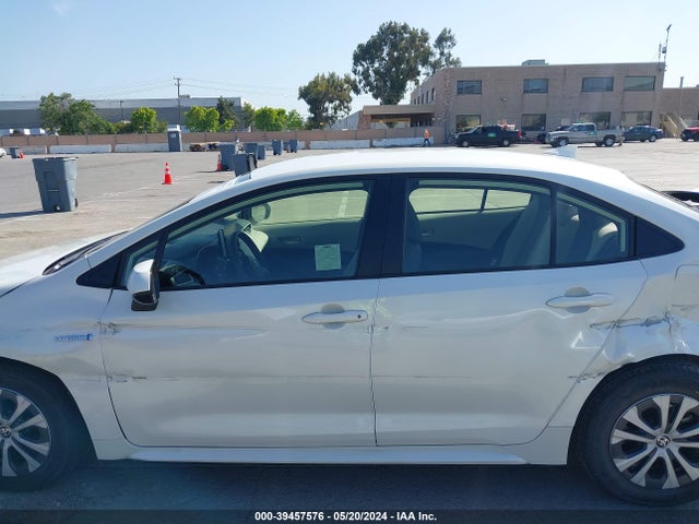 Toyota Corolla Hybrid Le 2021 JTDEAMDE5MJ009924 Image 14