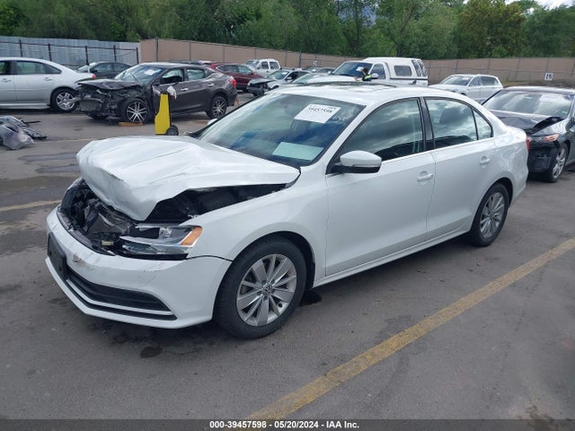3VWLA7AJXFM233641 Volkswagen Jetta 2.0l Tdi Se