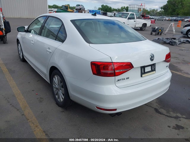 3VWLA7AJXFM233641 Volkswagen Jetta 2.0l Tdi Se