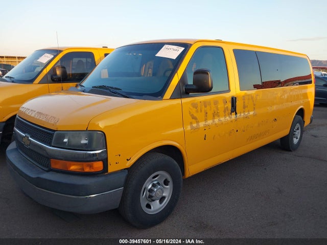 Chevrolet Express 3500 Work Van 2014 1GCZGUCA5E1168295 Image 2