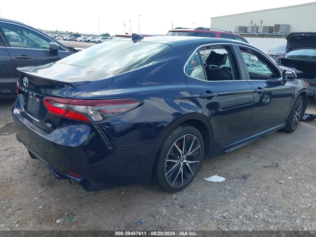 Toyota CAMRY SE 2022 4T1G11AK8NU678069 Image 4