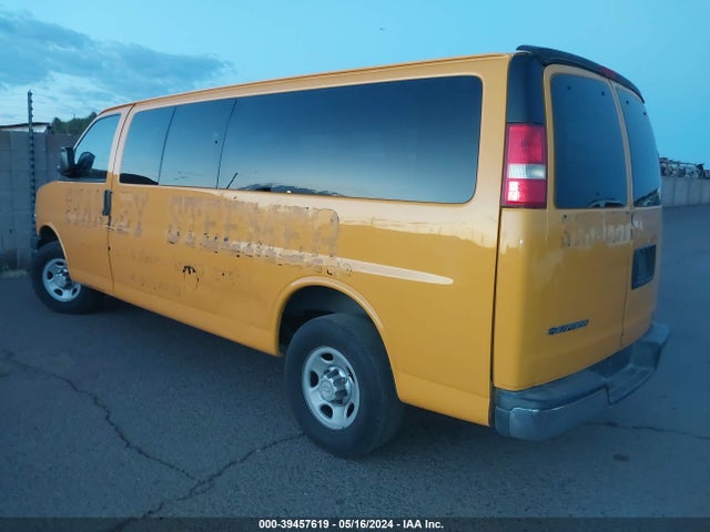 Chevrolet Express 3500 Work Van 2014 1GCZGUCA8E1205145 Image 3