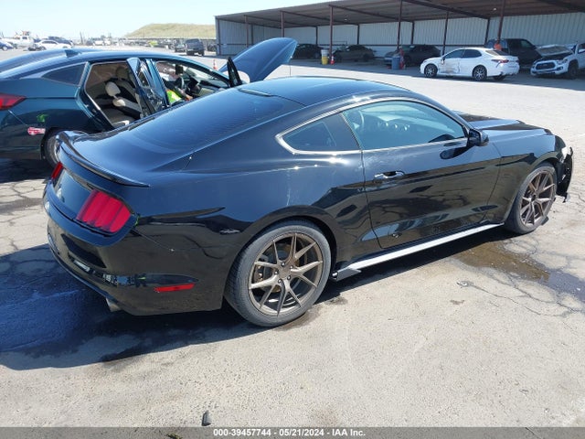 Ford Mustang V6 2016 1FA6P8AMXG5269132 Image 4
