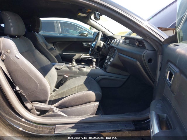 Ford Mustang V6 2016 1FA6P8AMXG5269132 Image 5