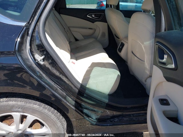 Chrysler 200 Limited 2015 1C3CCCABXFN533866 Image 8