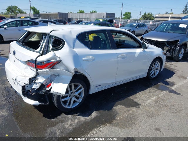 JTHKD5BH5H2279960 Lexus CT 200H