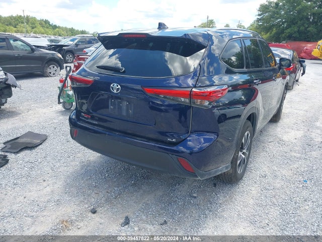 Toyota Highlander Xle 2021 5TDHZRAH3MS076400 Image 4