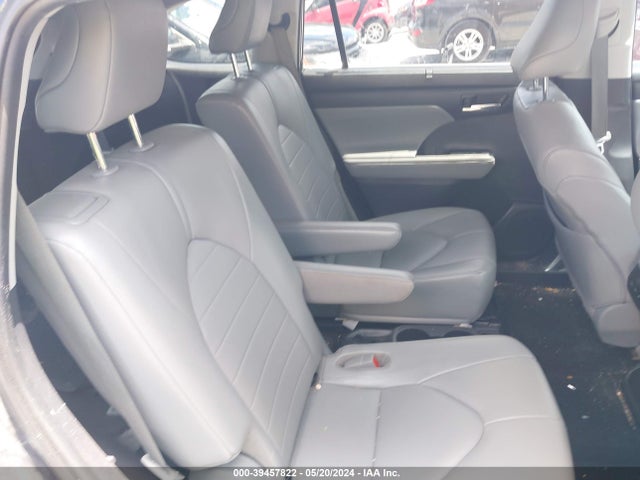 Toyota Highlander Xle 2021 5TDHZRAH3MS076400 Image 8