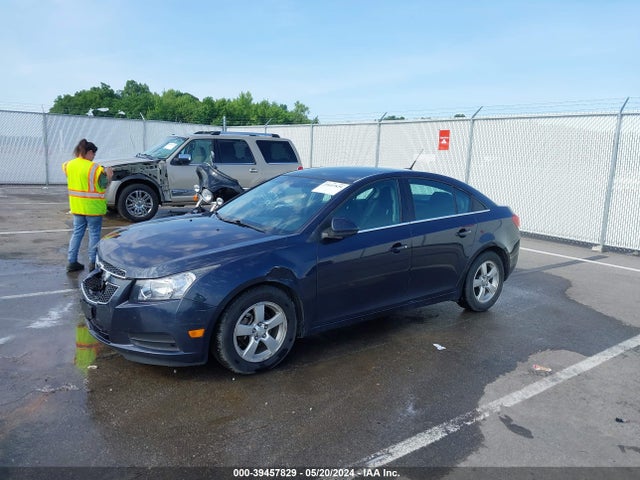 Chevrolet Cruze 1lt Auto 2014 1G1PC5SB8E7318277 Image 2