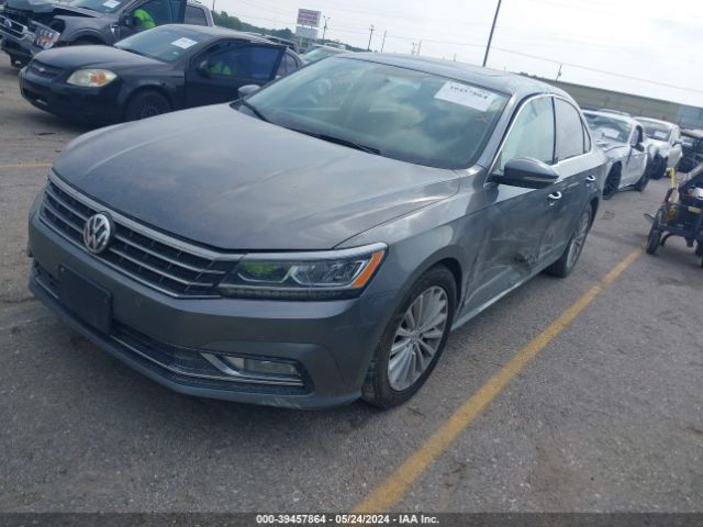 1VWBT7A33GC026857 Volkswagen Passat 1.8t Se