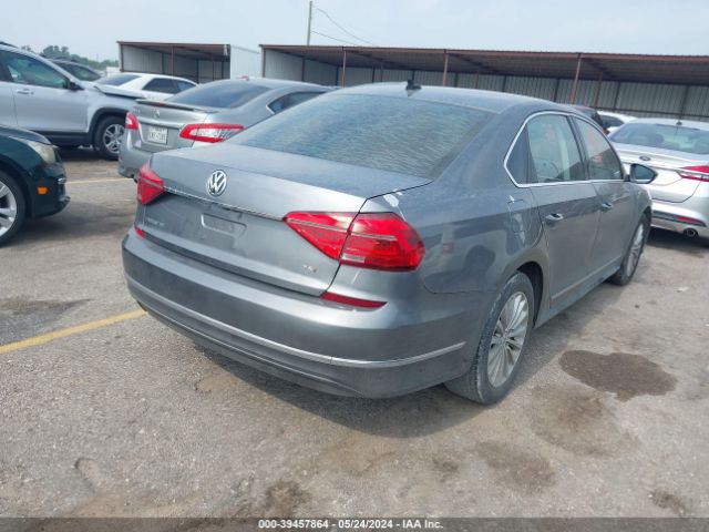1VWBT7A33GC026857 Volkswagen Passat 1.8t Se