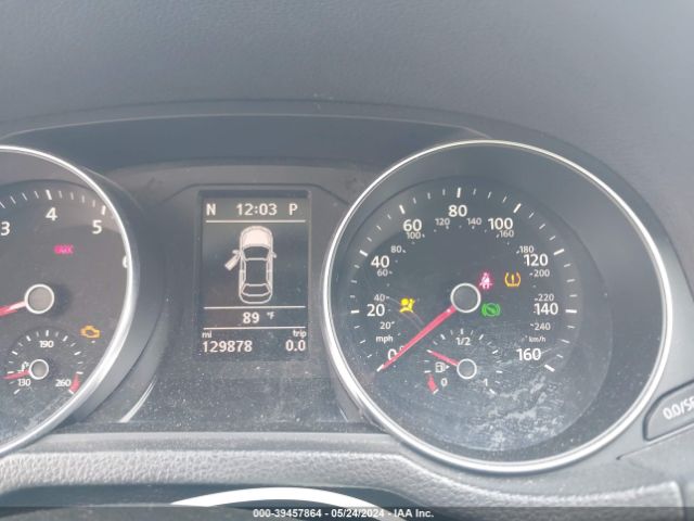 1VWBT7A33GC026857 Volkswagen Passat 1.8t Se