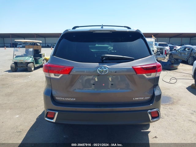 Toyota Highlander Limited Platinum 2018 5TDDZRFHXJS490552 Image 16