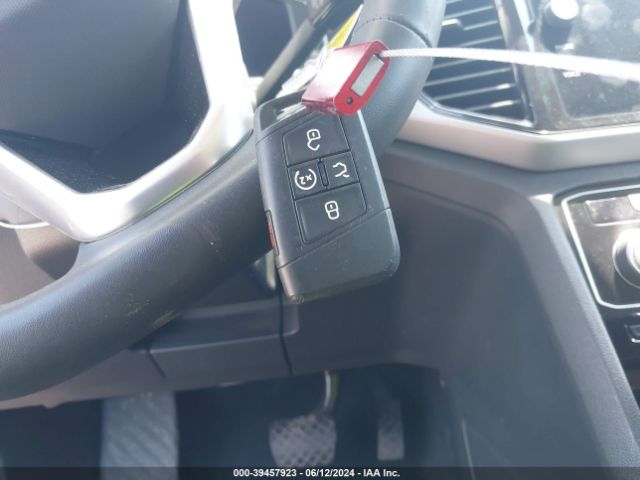 1V2KP2CA9NC557398 Volkswagen Atlas 2.0t Se W/technology