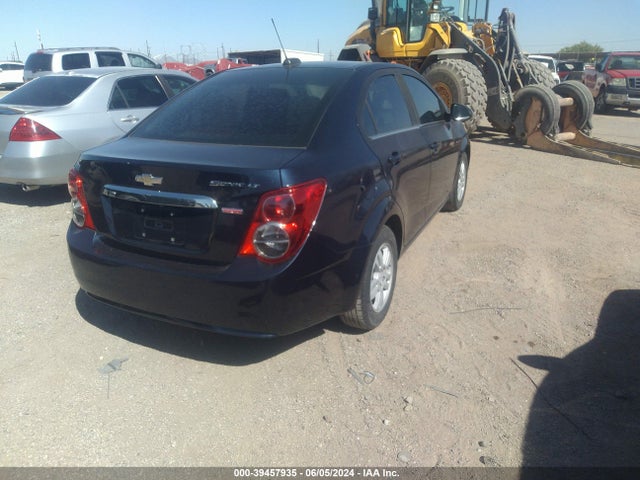 Chevrolet Sonic Lt Auto 2015 1G1JC5SB8F4116256 Image 4