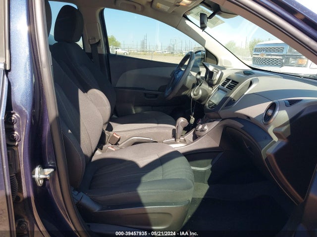 Chevrolet Sonic Lt Auto 2015 1G1JC5SB8F4116256 Image 5